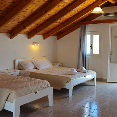 Fexulis Studios & Suites Agios Nikolaos  Kamer foto