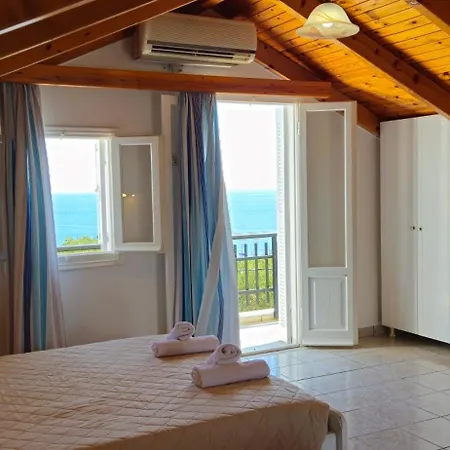 Fexulis Studios & Suites Agios Nikolaos  Buitenkant foto