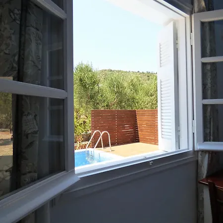 Fexulis Studios & Suites Agios Nikolaos  Buitenkant foto