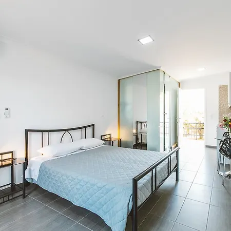 Fexulis Studios & Suites Agios Nikolaos  Buitenkant foto