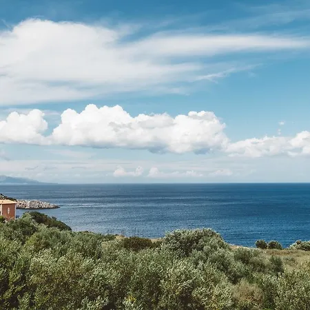 Fexulis Studios & Suites Agios Nikolaos  Buitenkant foto