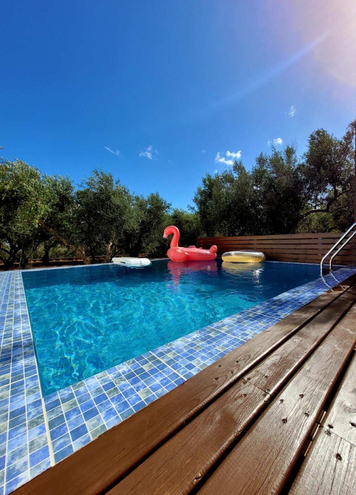 Fexulis & Apartmán Agios Nikolaos (Zakynthos)
